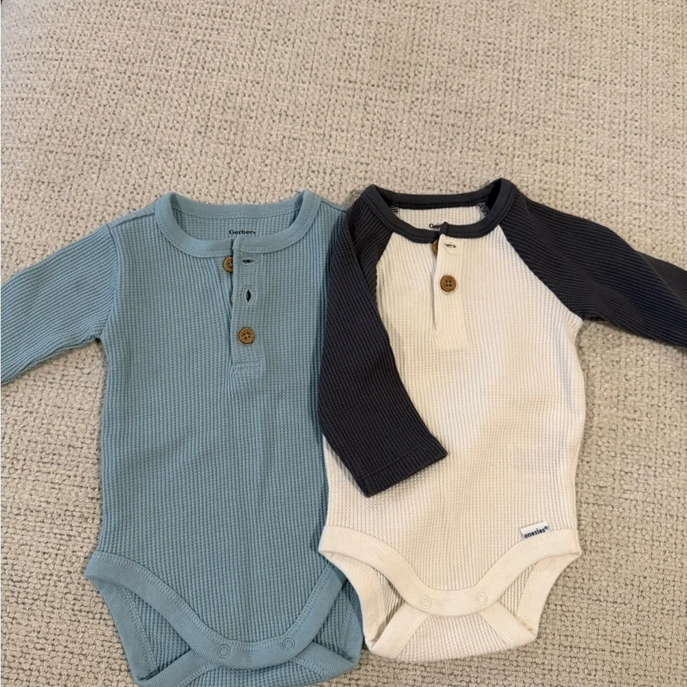 Gerber Long-Sleeve Bodysuit Set - Blue and Cream - Picture 1 of 3